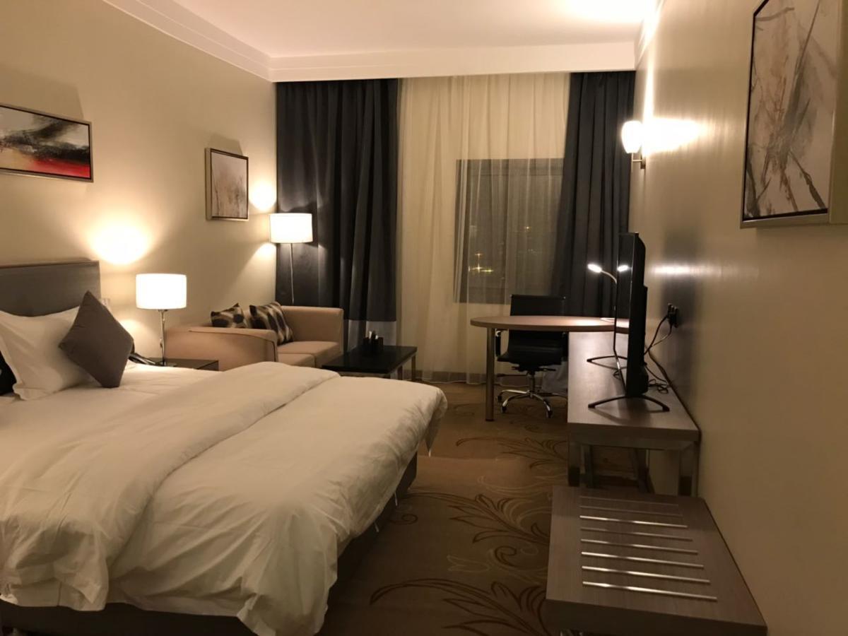 Ion Hotel Αλ Κομπάρ Εξωτερικό φωτογραφία