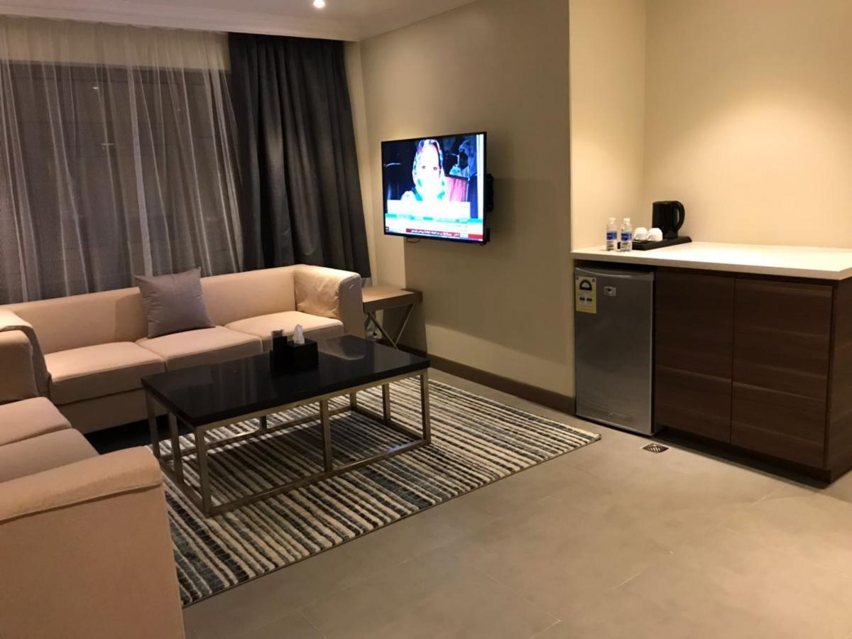 Ion Hotel Αλ Κομπάρ Εξωτερικό φωτογραφία