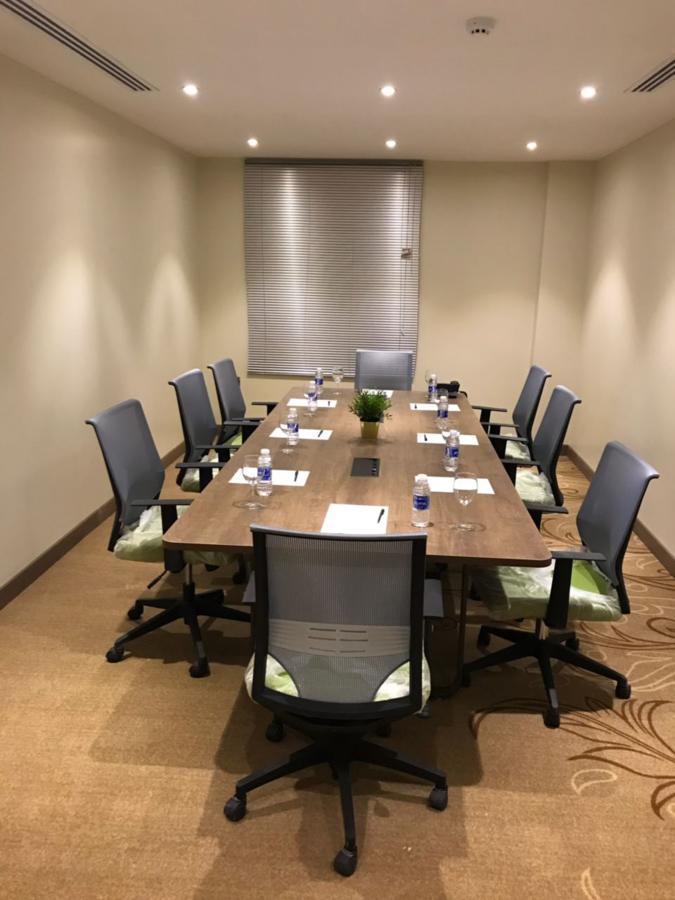 Ion Hotel Αλ Κομπάρ Εξωτερικό φωτογραφία