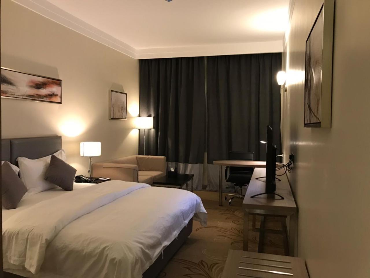 Ion Hotel Αλ Κομπάρ Εξωτερικό φωτογραφία